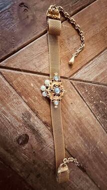 Vintage Gold-Tone Mesh Bracelet with Faux Pearls and Moonstones